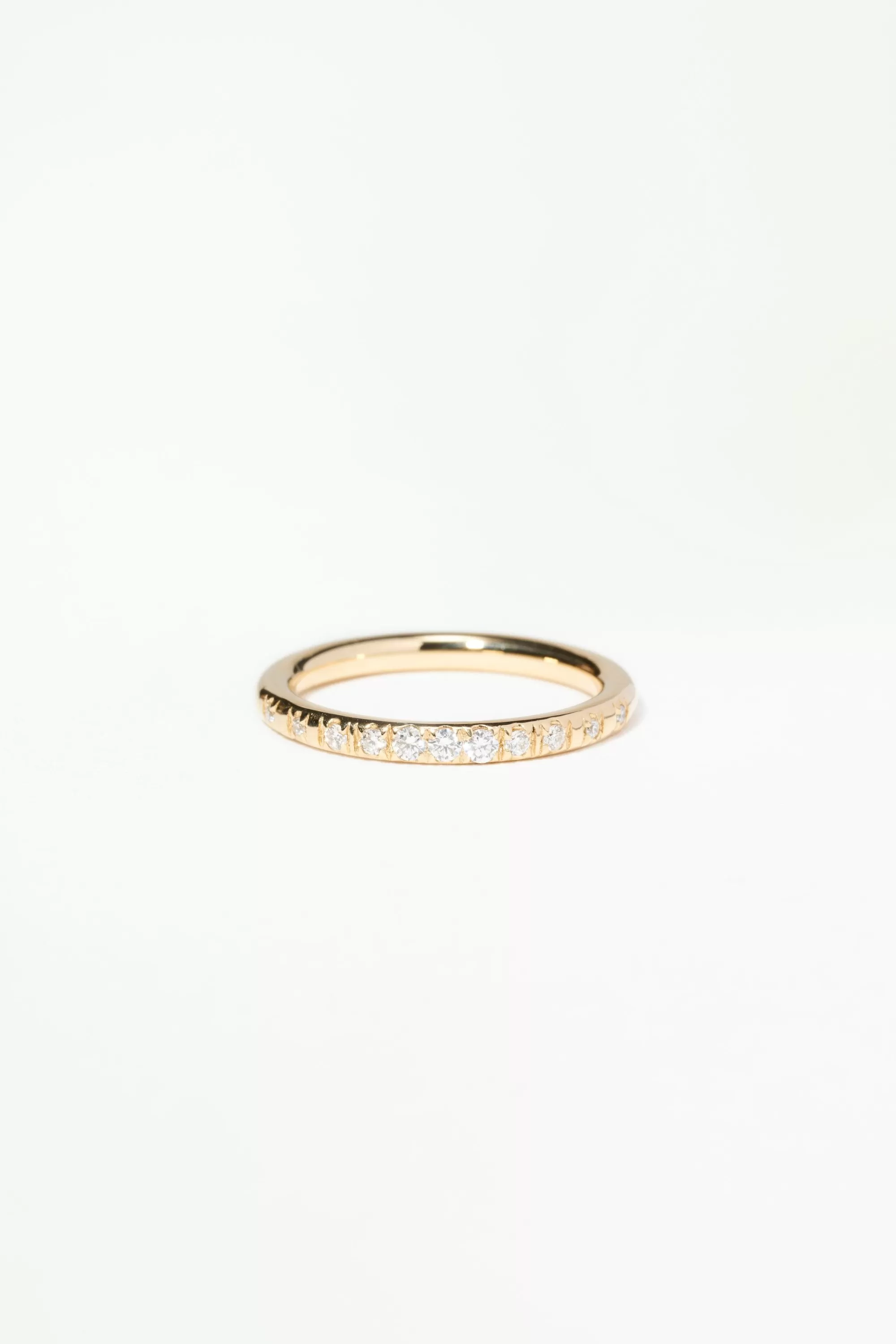Online Large Graduated Diamond Band Rings
