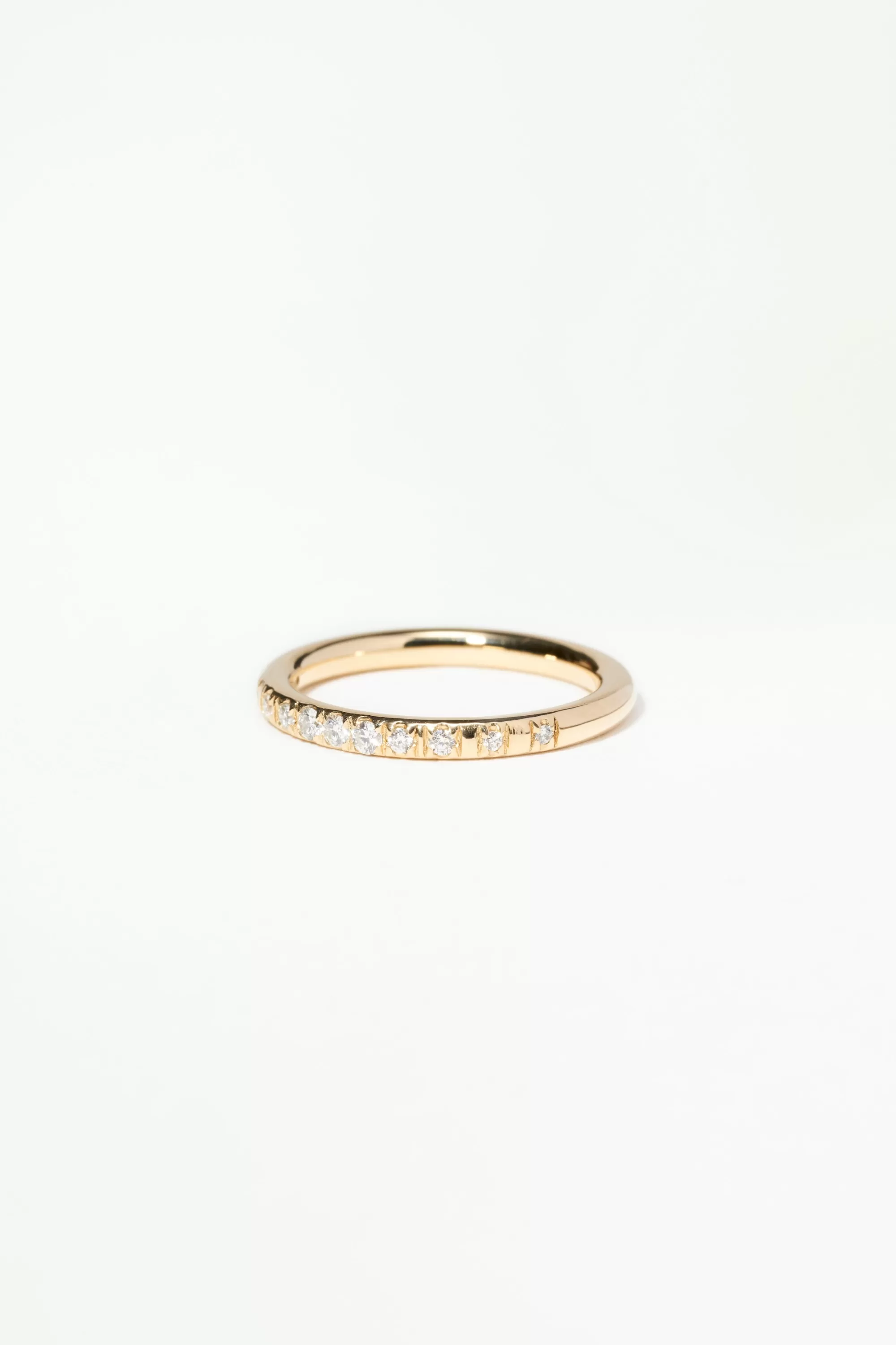 Online Large Graduated Diamond Band Rings