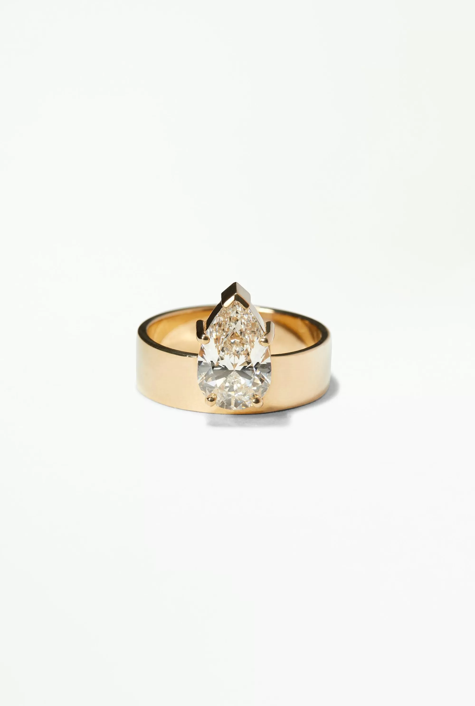 Cheap Large Pear Diamond Monolith Ring Rings