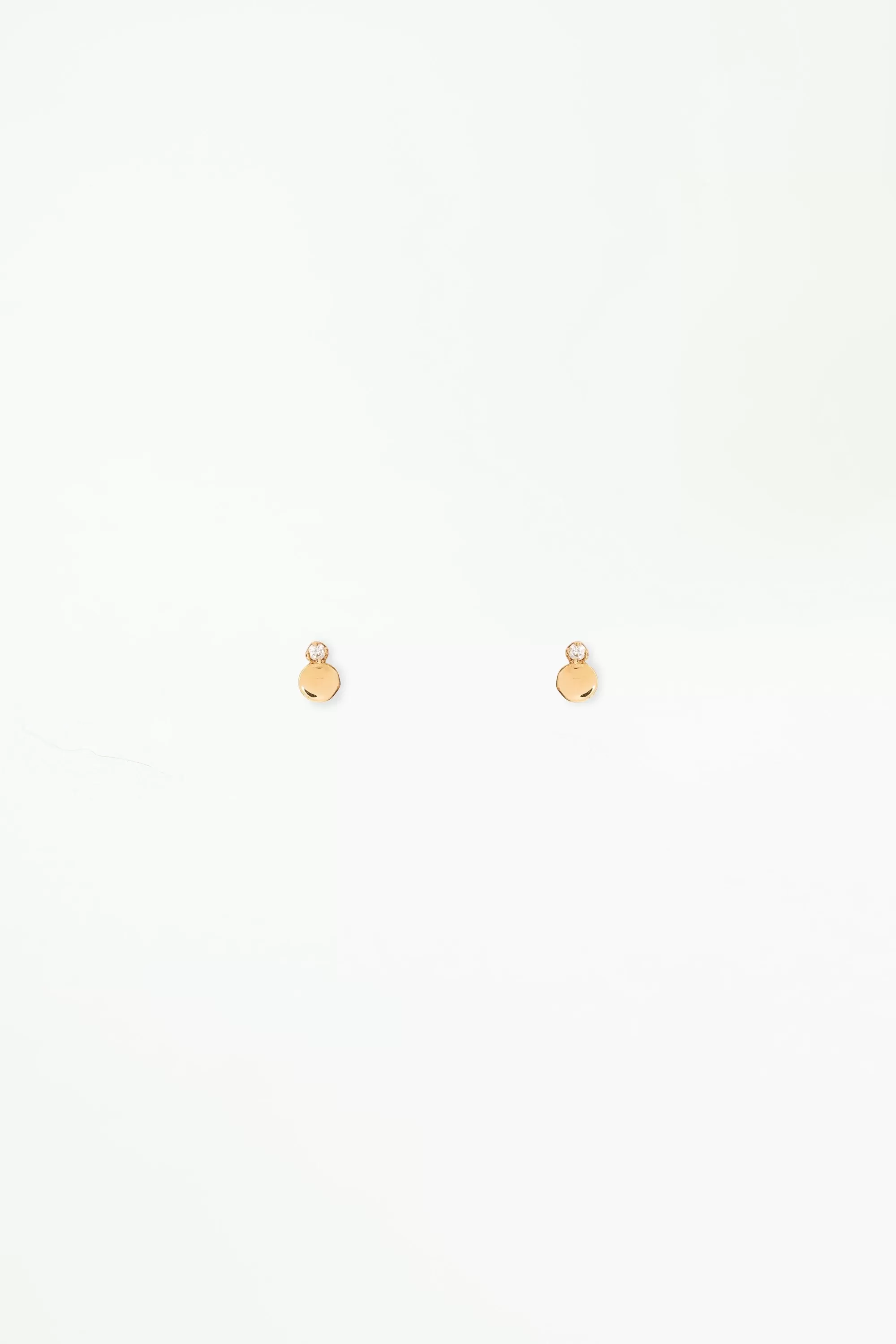 Fashion Small Disc Stud With Diamond - Single Earrings