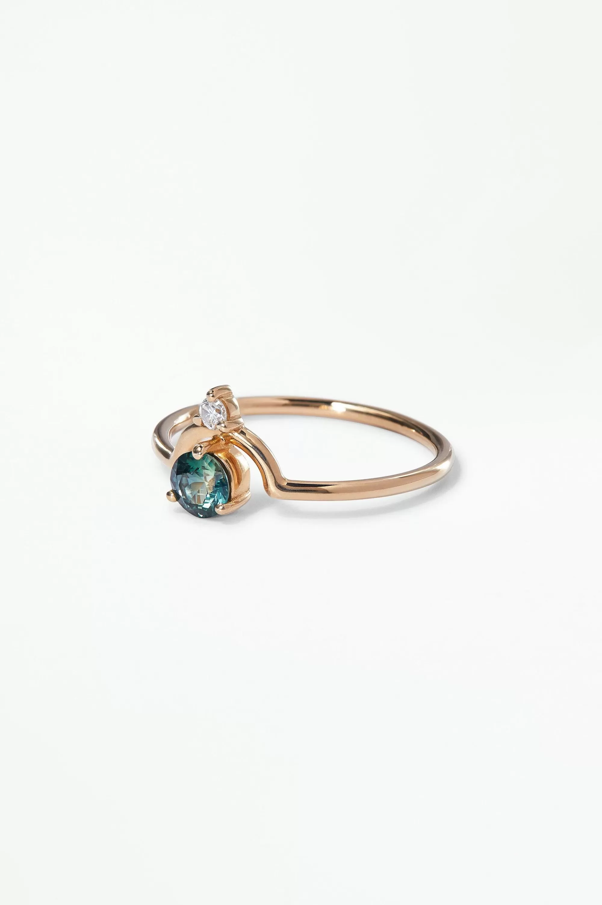 Fashion Small Nestled Sapphire And Diamond Ring Rings